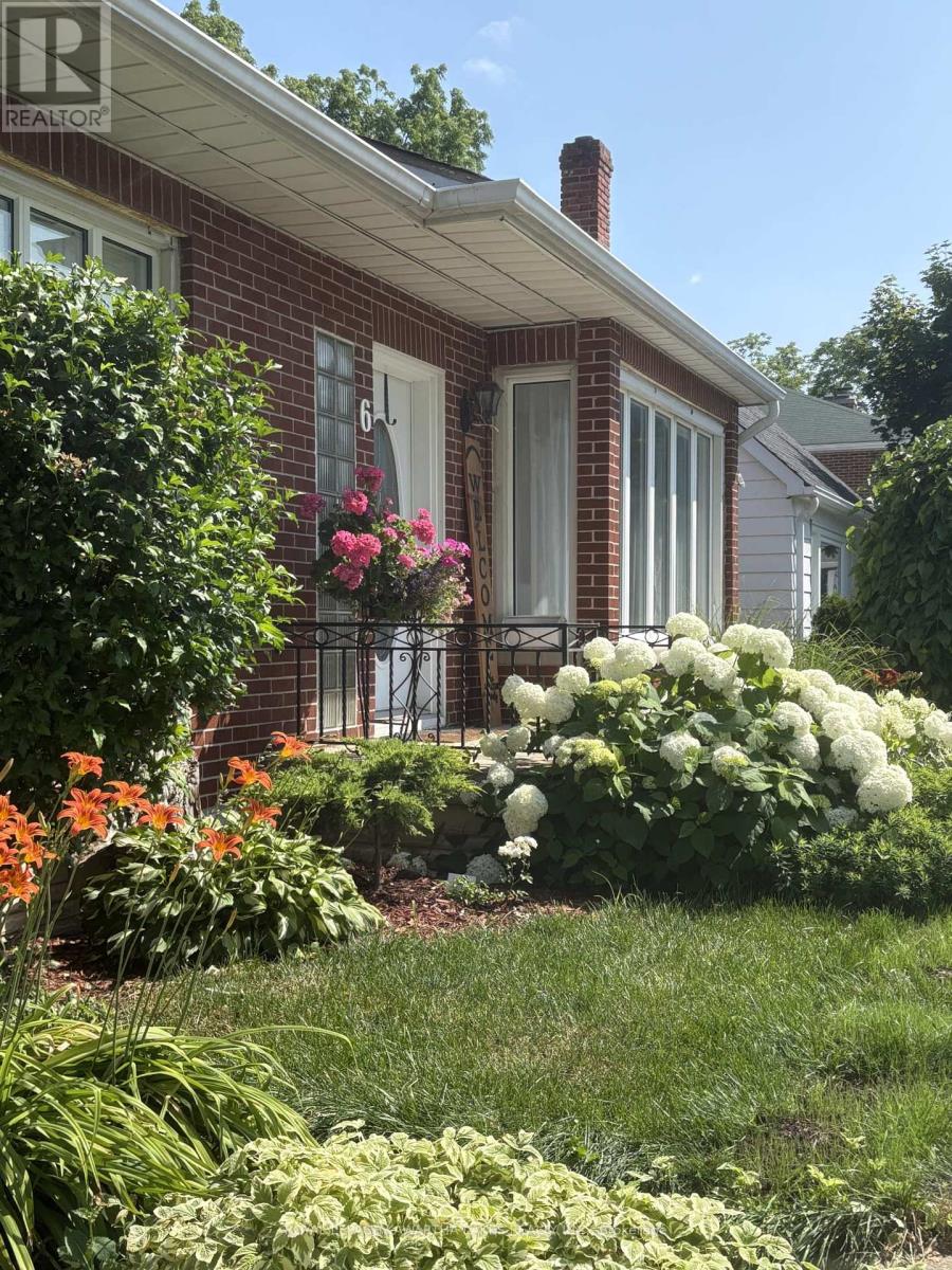 6 Roosevelt Street, Kawartha Lakes (Lindsay), Ontario  K9V 2X7 - Photo 47 - X12329863
