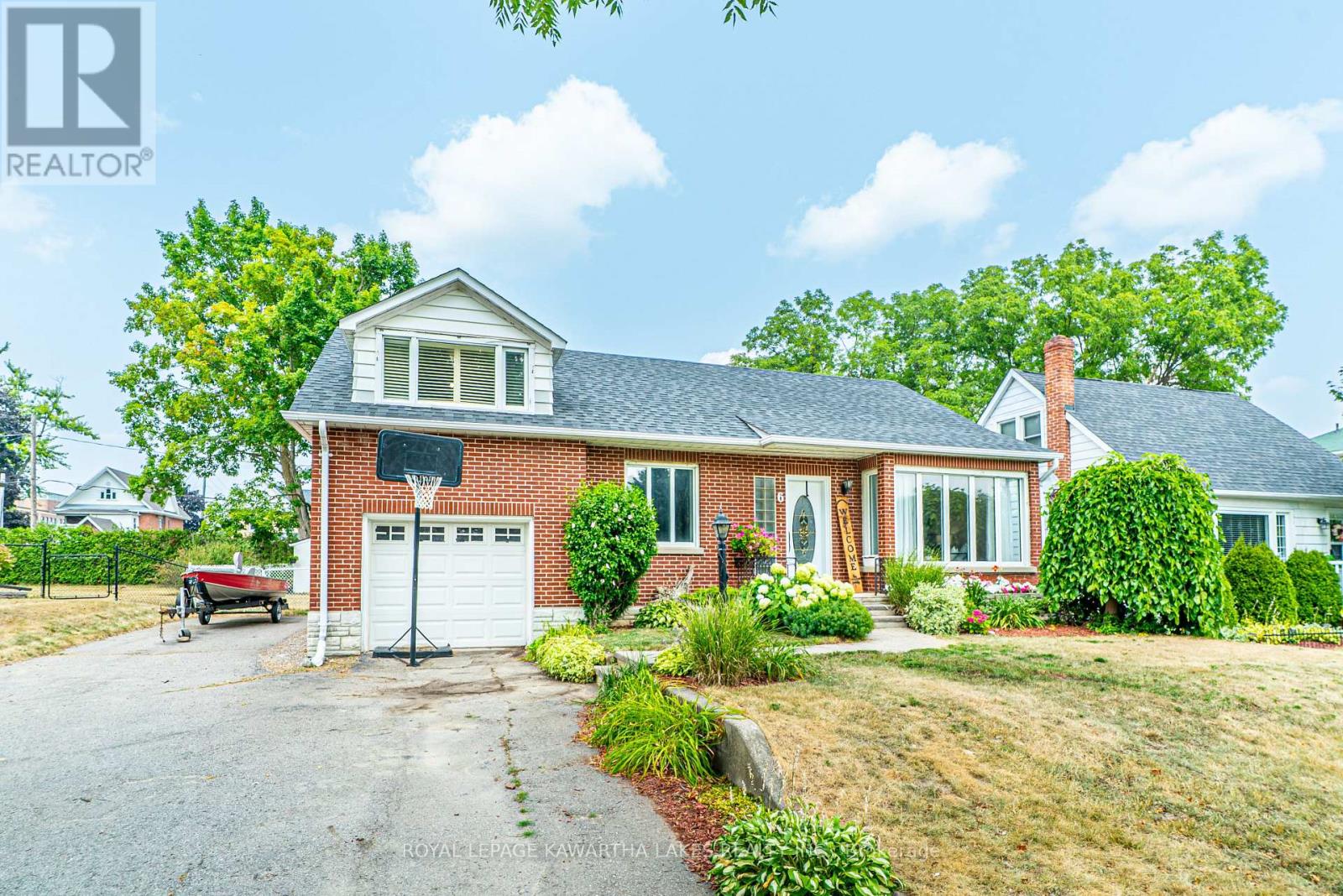 6 Roosevelt Street, Kawartha Lakes (Lindsay), Ontario  K9V 2X7 - Photo 8 - X12329863