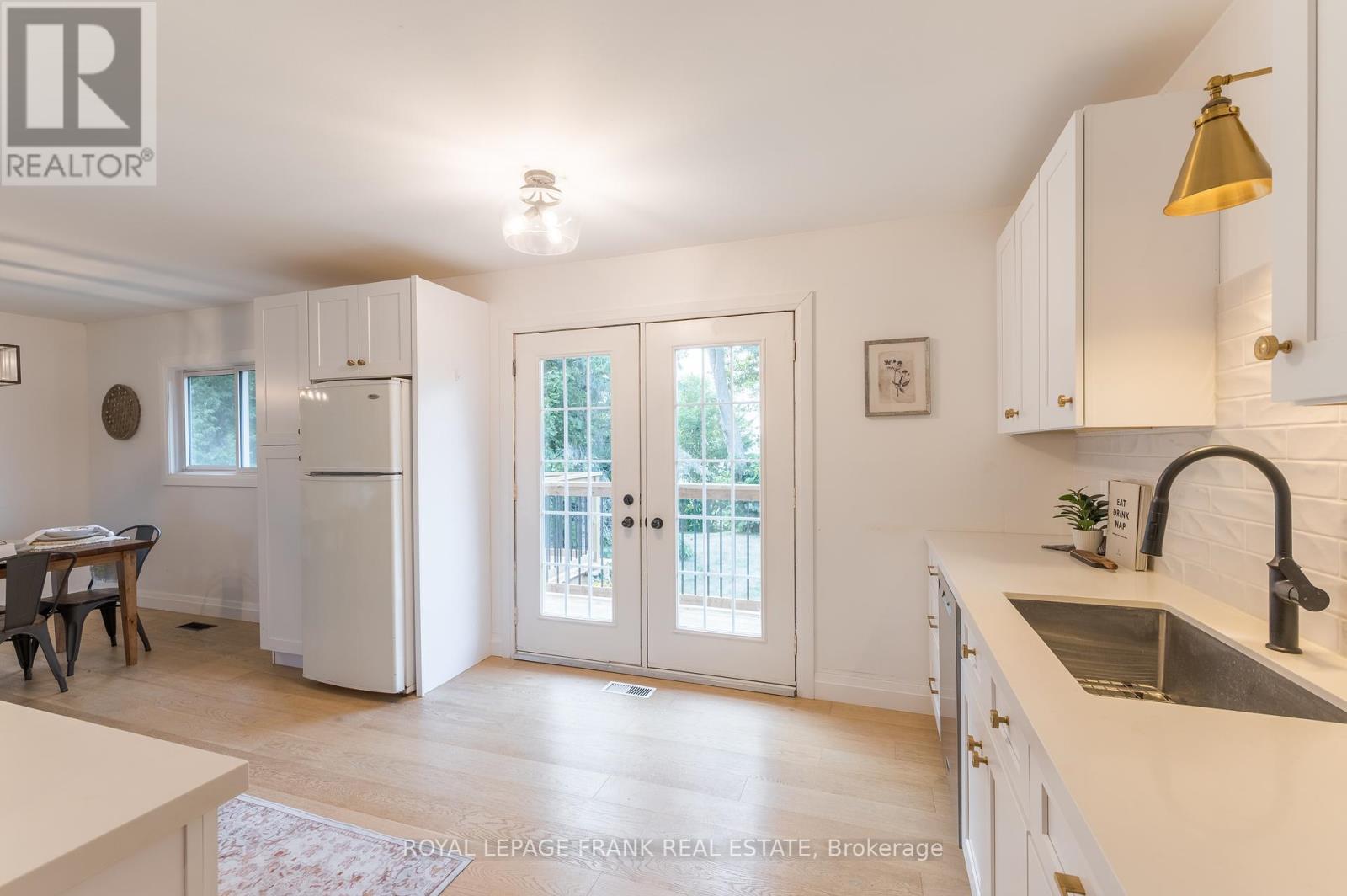 32 Crystal Springs Drive, Otonabee-South Monaghan, Ontario  K9J 6Y3 - Photo 15 - X12329866