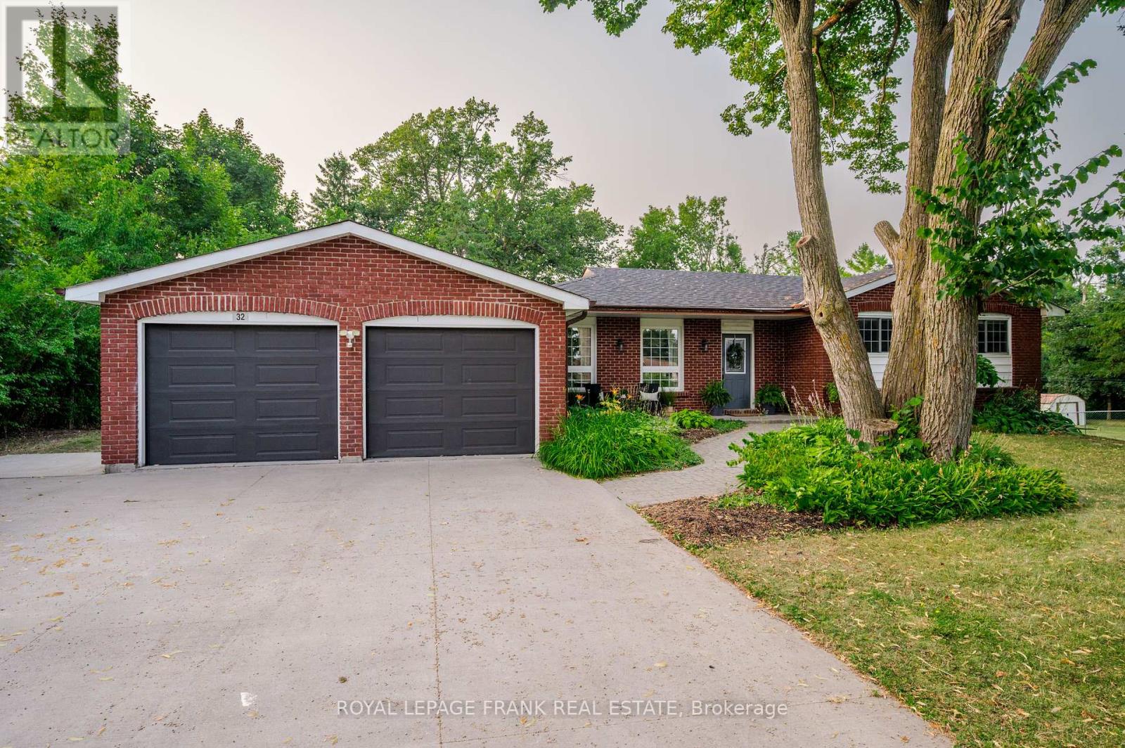 32 Crystal Springs Drive, Otonabee-South Monaghan, Ontario  K9J 6Y3 - Photo 2 - X12329866