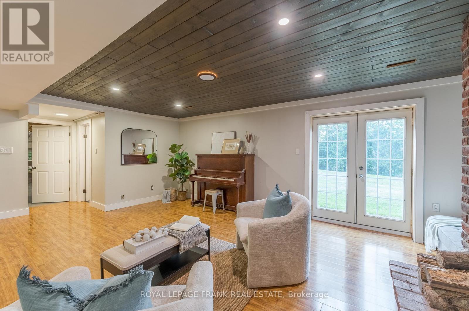 32 Crystal Springs Drive, Otonabee-South Monaghan, Ontario  K9J 6Y3 - Photo 33 - X12329866