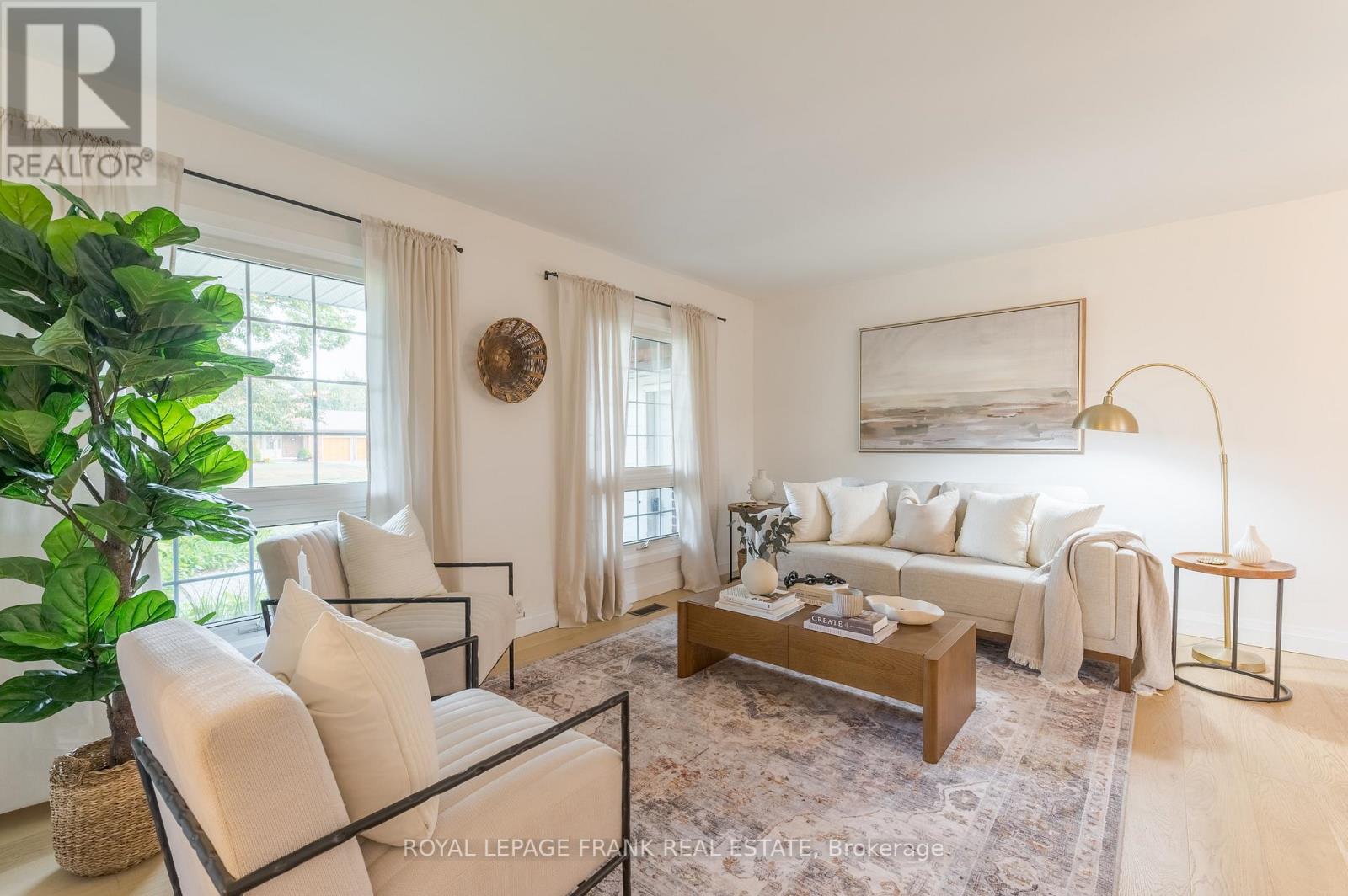 32 Crystal Springs Drive, Otonabee-South Monaghan, Ontario  K9J 6Y3 - Photo 5 - X12329866