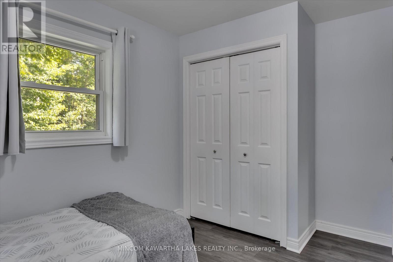 70 Sumcot Drive, Trent Lakes, Ontario  K9J 6X2 - Photo 18 - X12329929