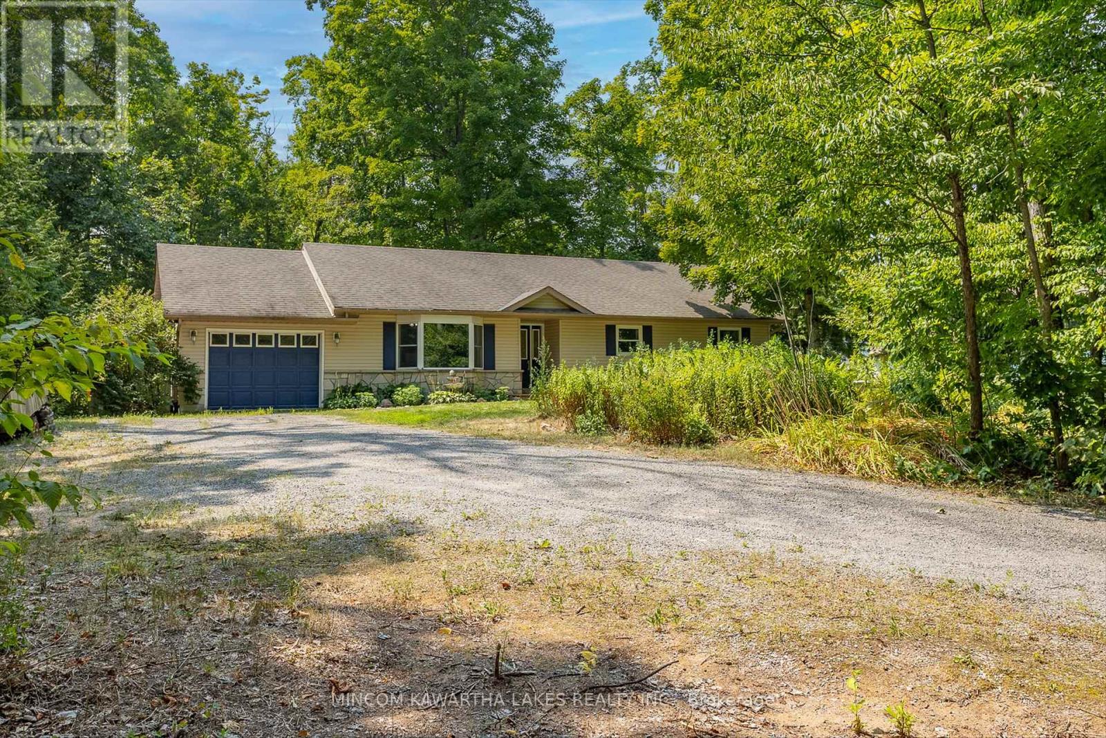 70 Sumcot Drive, Trent Lakes, Ontario  K9J 6X2 - Photo 3 - X12329929