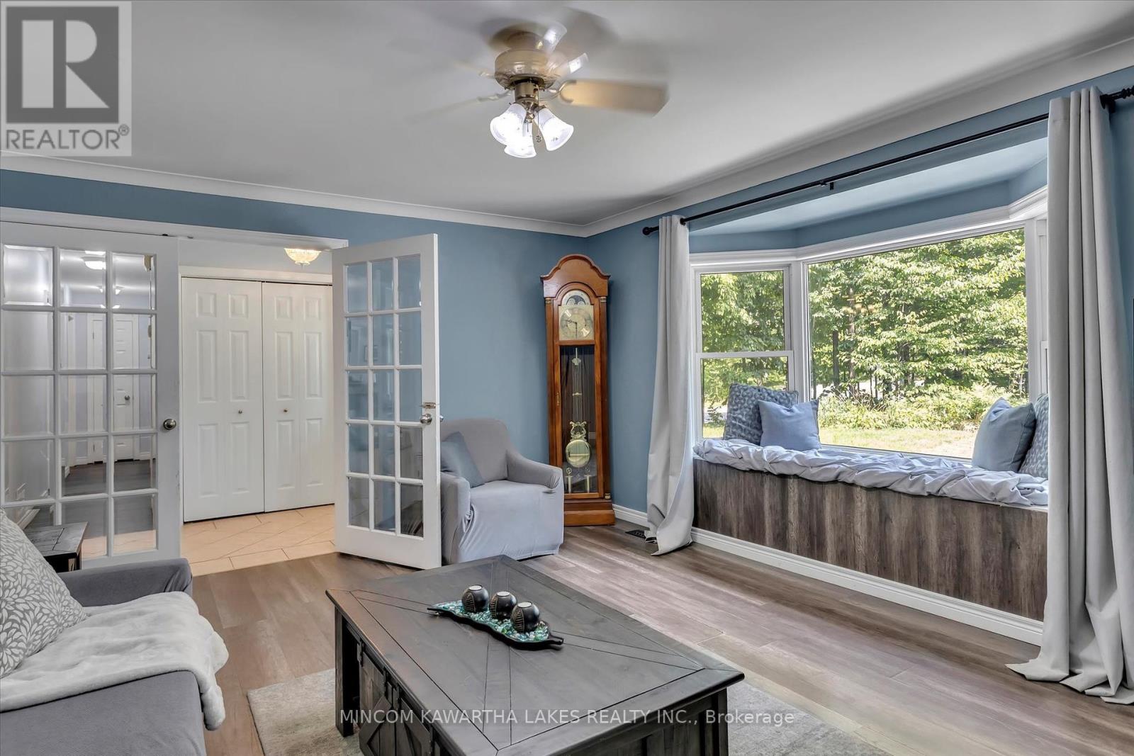 70 Sumcot Drive, Trent Lakes, Ontario  K9J 6X2 - Photo 7 - X12329929