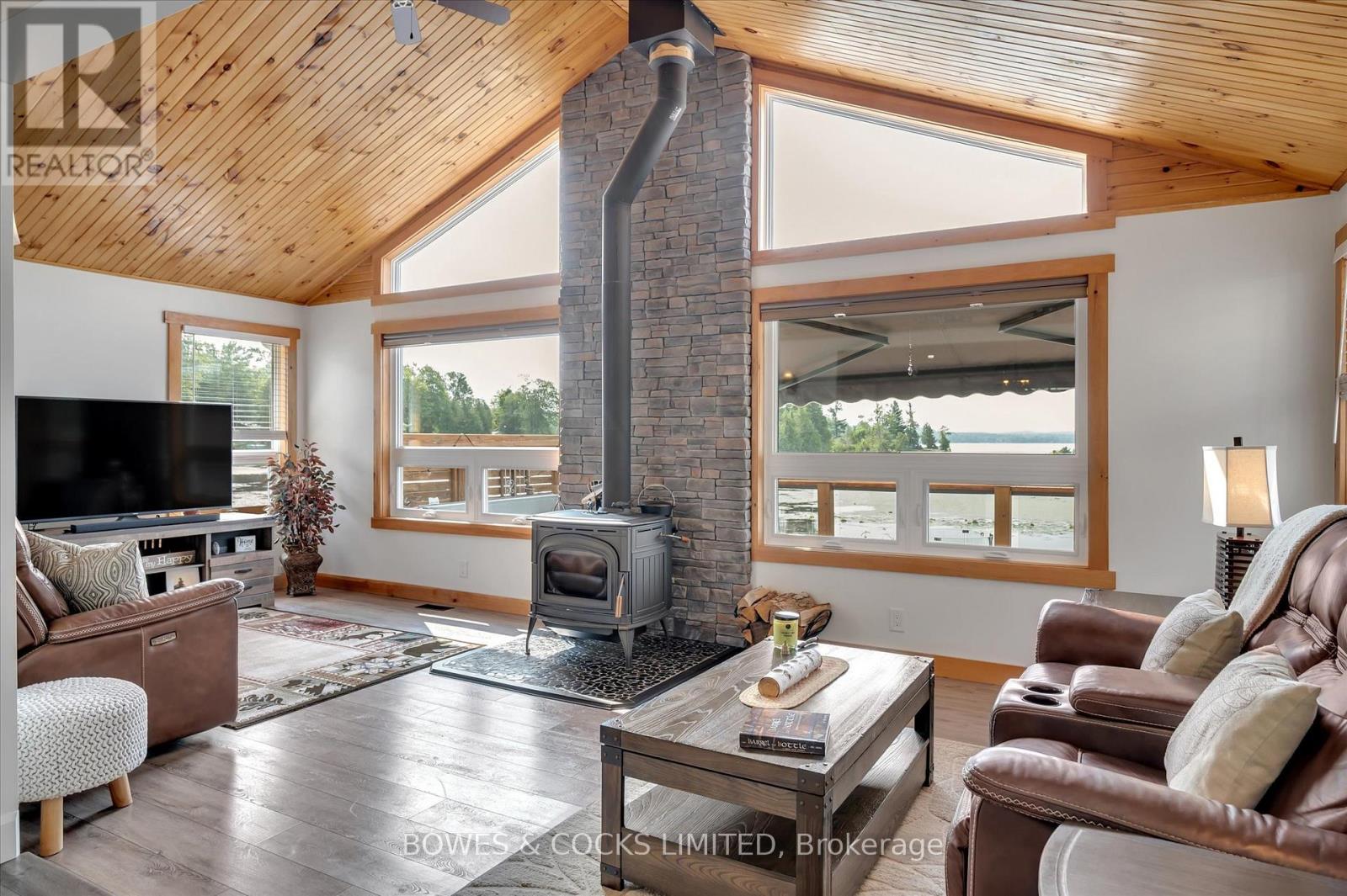 2151 Little Chipmunk Road, Douro-Dummer, Ontario  K0L 2H0 - Photo 22 - X12329980