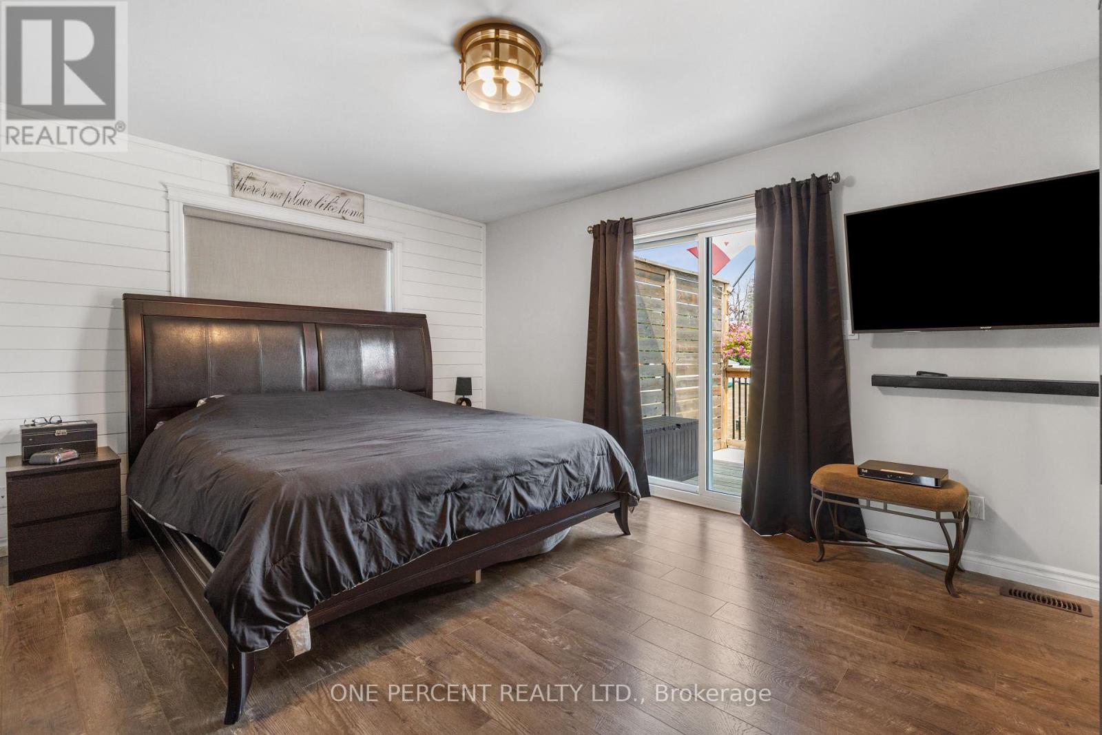 31 Distillery Street, Kawartha Lakes (Omemee), Ontario  K0L 2W0 - Photo 28 - X12330009
