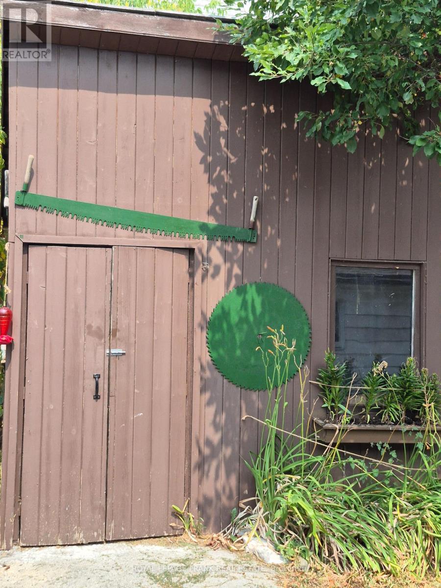 7 Hastings Street N, Bancroft (Bancroft Ward), Ontario  K0L 1C0 - Photo 16 - X12330491