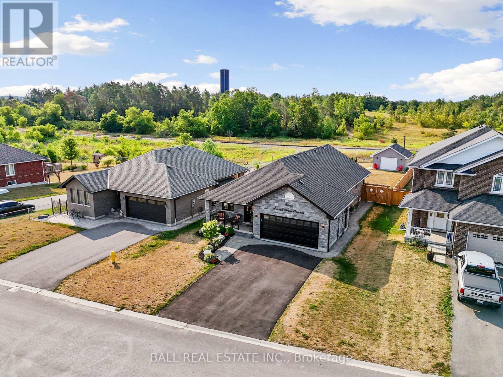 3 Darrell Drain Crescent, Asphodel-Norwood (Norwood), Ontario  K0L 2V0 - Photo 2 - X12330633