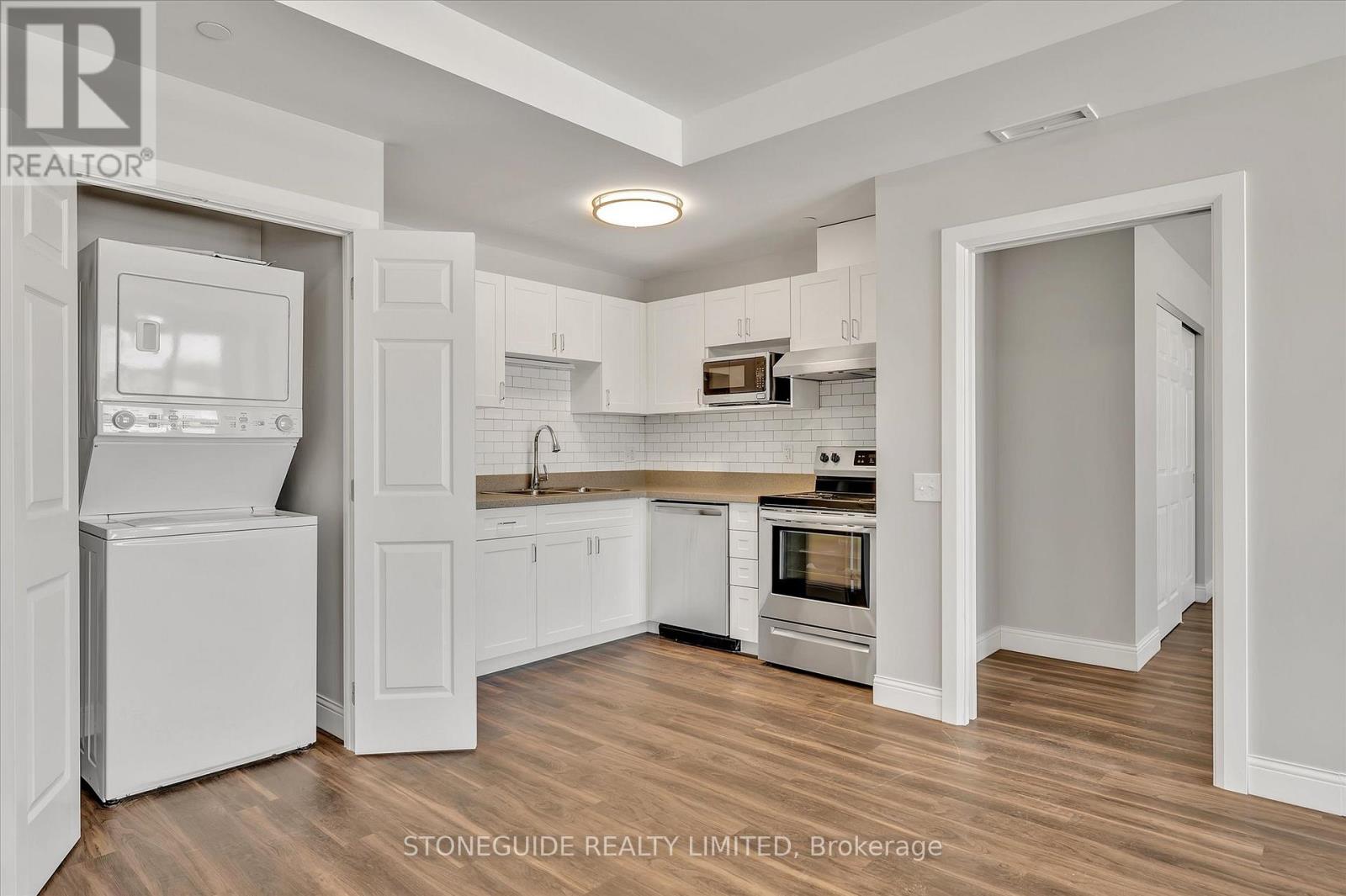 321 - 555 Bonaccord Street, Peterborough Central (North), Ontario  K9H 2X8 - Photo 13 - X12330799