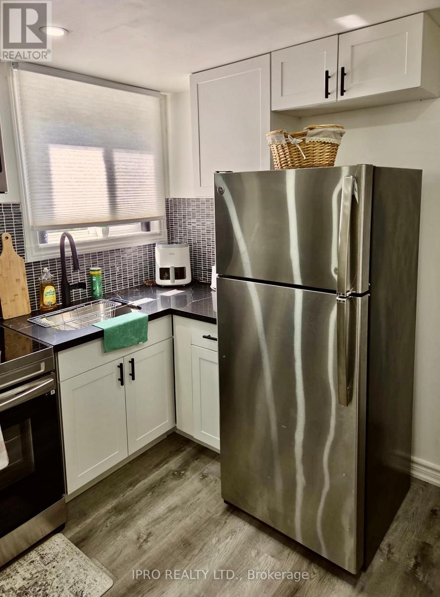 Apartment 1, Room 1 - 2586 Foxmeadow Road N, Peterborough East (South), Ontario  K9L 1X2 - Photo 6 - X12330817