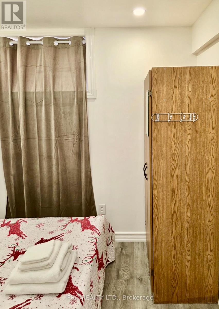 Apartment 1, Room 2 - 2586 Foxmeadow Road N, Peterborough East (South), Ontario  K9L 1X2 - Photo 11 - X12330894