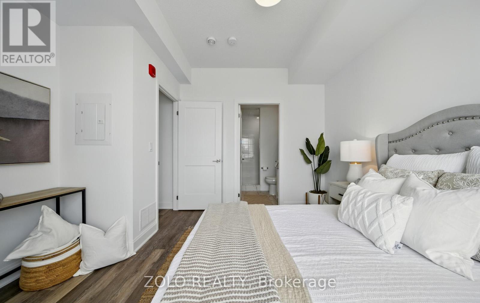 215 - 50 Lakebreeze Drive, Clarington (Newcastle), Ontario  L1B 0V9 - Photo 19 - E12330998