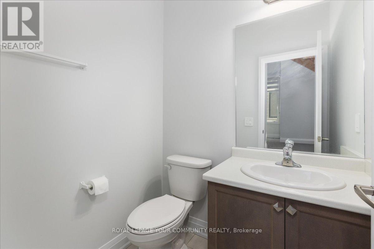 134 Corley Street, Kawartha Lakes (Lindsay), Ontario  K9V 0R4 - Photo 6 - X12331266
