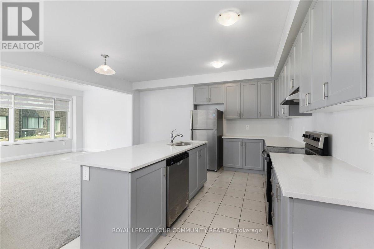 134 Corley Street, Kawartha Lakes (Lindsay), Ontario  K9V 0R4 - Photo 8 - X12331266