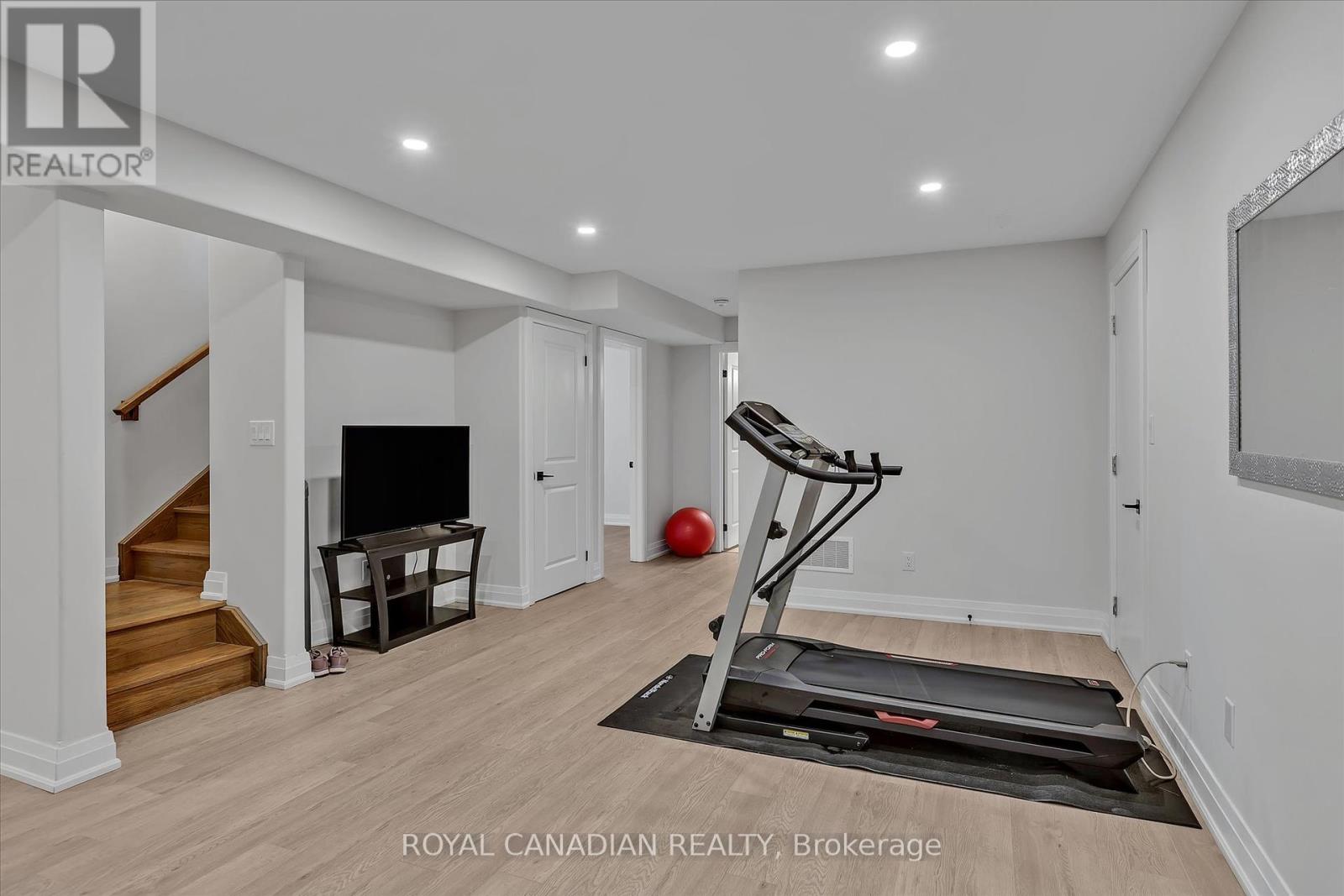 730 Whetstone Lane, Peterborough North (North), Ontario  K9H 0G8 - Photo 32 - X12331413