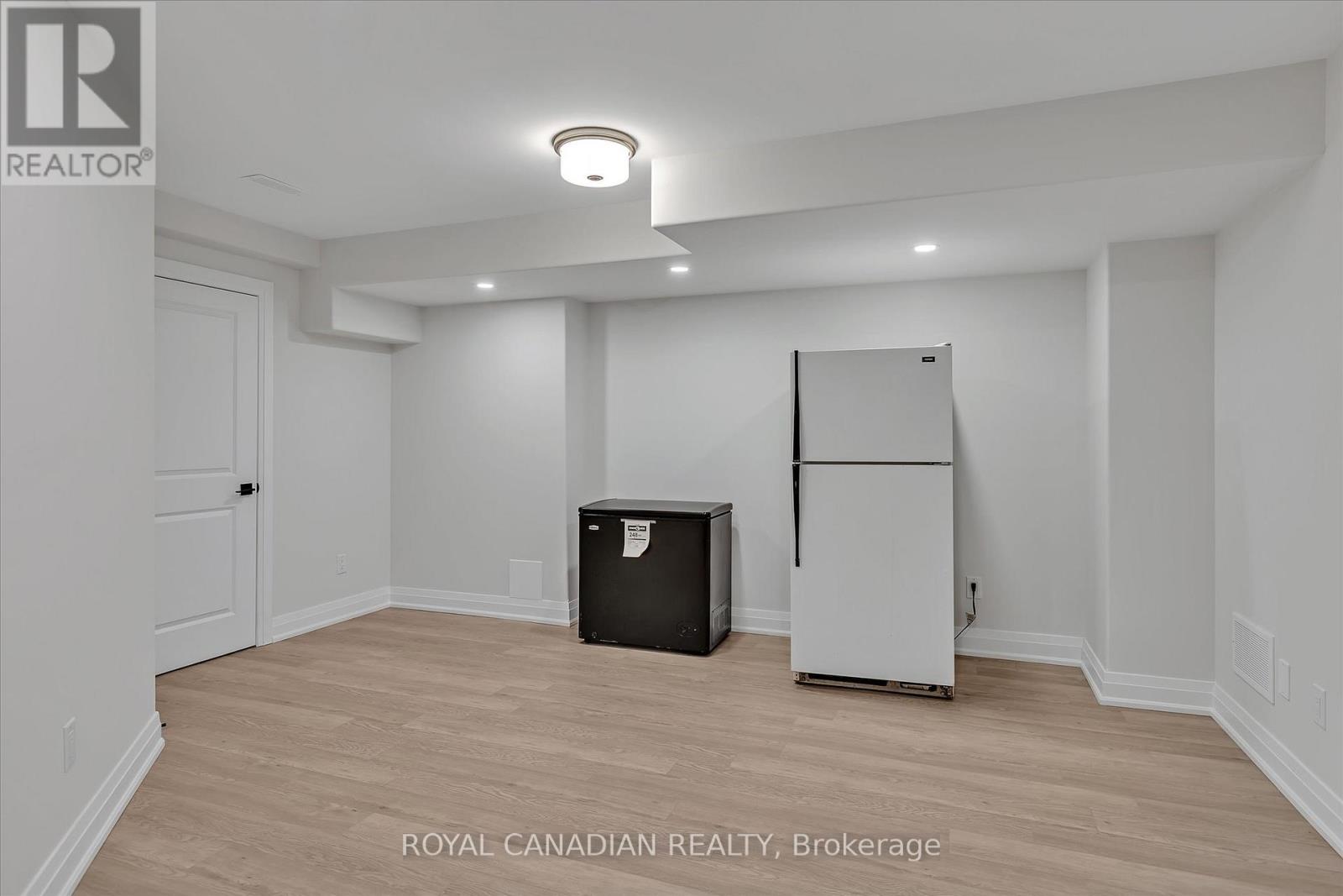 730 Whetstone Lane, Peterborough North (North), Ontario  K9H 0G8 - Photo 34 - X12331413