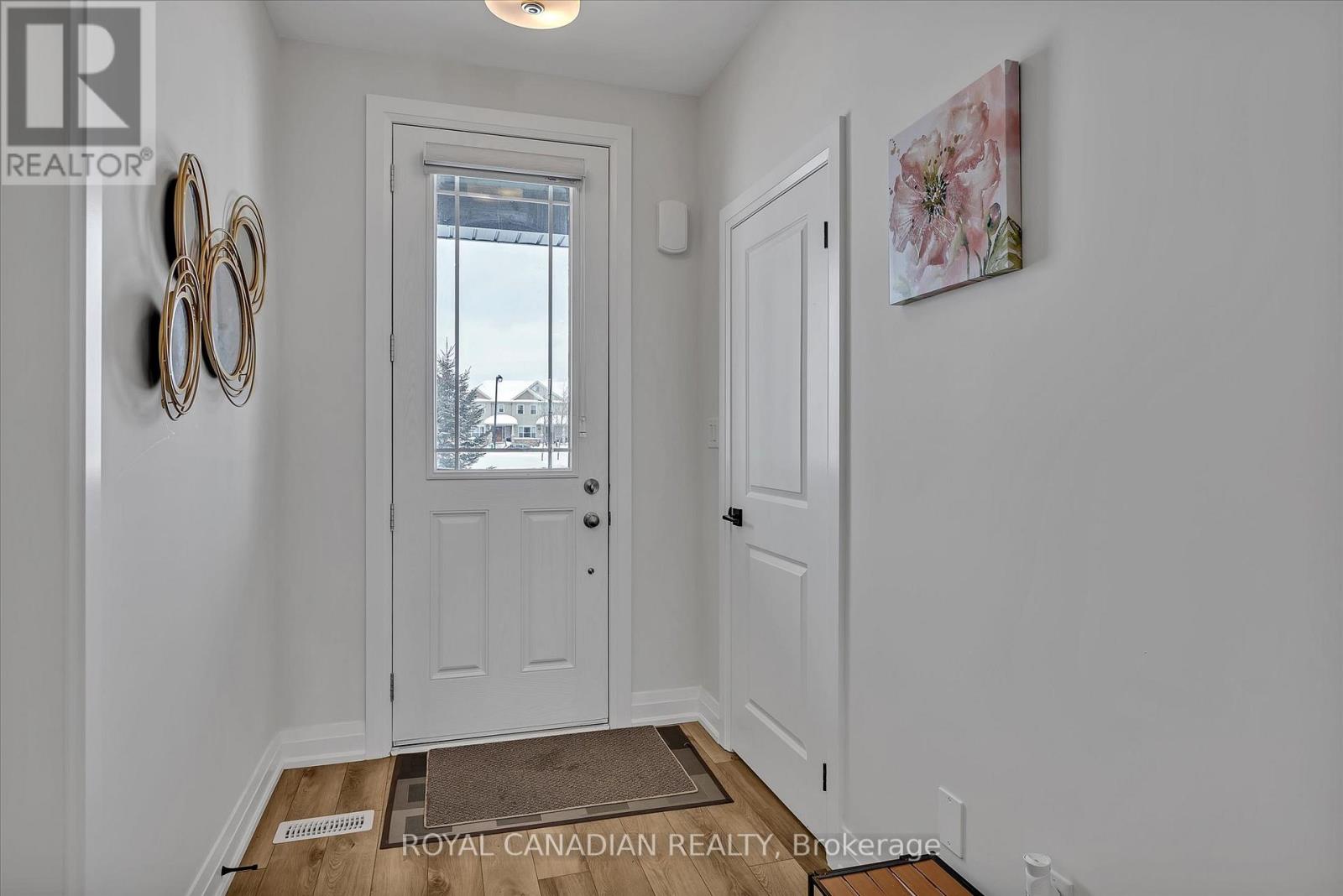 730 Whetstone Lane, Peterborough North (North), Ontario  K9H 0G8 - Photo 5 - X12331413