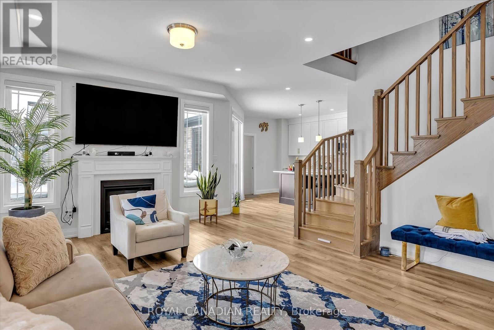 730 Whetstone Lane, Peterborough North (North), Ontario  K9H 0G8 - Photo 8 - X12331413