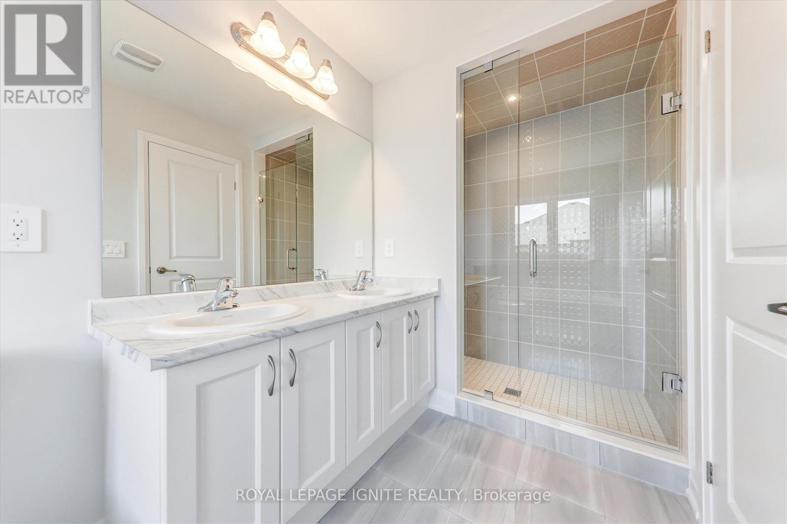 61 Butler Boulevard, Kawartha Lakes (Lindsay), Ontario  K9V 0S2 - Photo 22 - X12331602