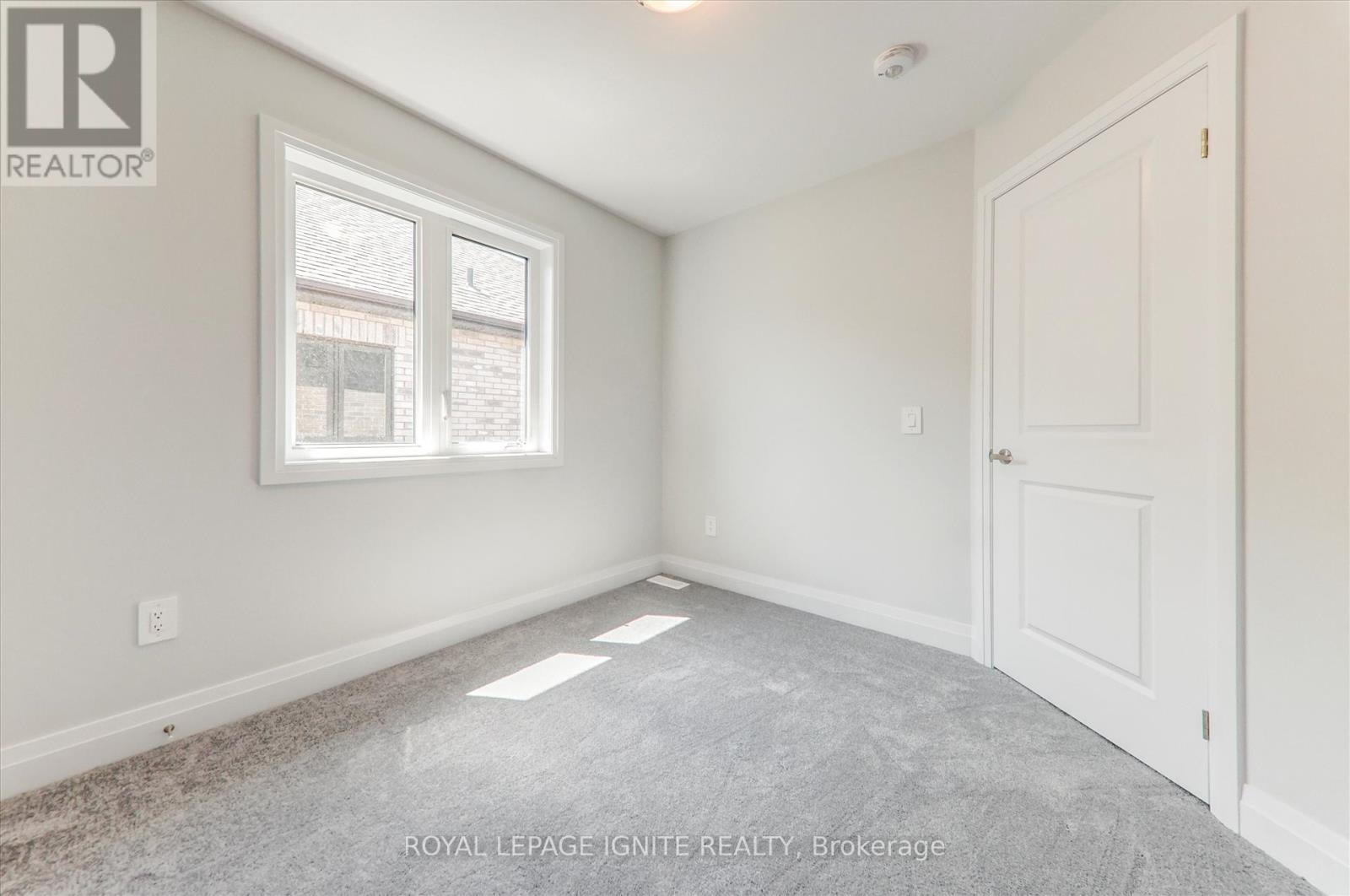 61 Butler Boulevard, Kawartha Lakes (Lindsay), Ontario  K9V 0S2 - Photo 25 - X12331602