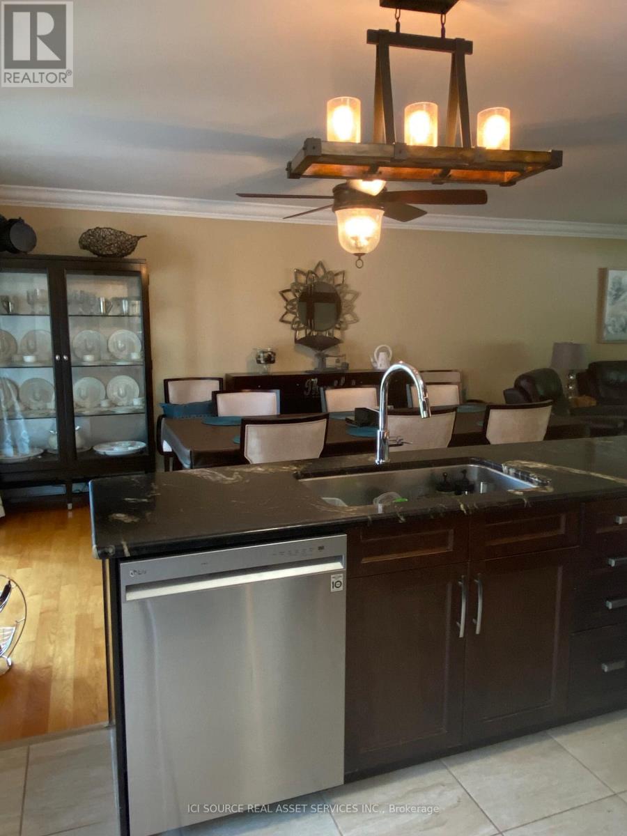 14 Montague Court, Peterborough West (Central), Ontario  K9J 7S1 - Photo 18 - X12331751