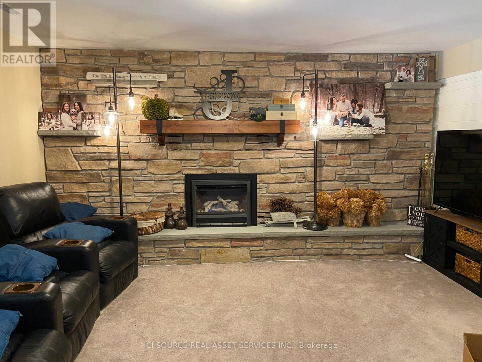 14 Montague Court, Peterborough West (Central), Ontario  K9J 7S1 - Photo 25 - X12331751