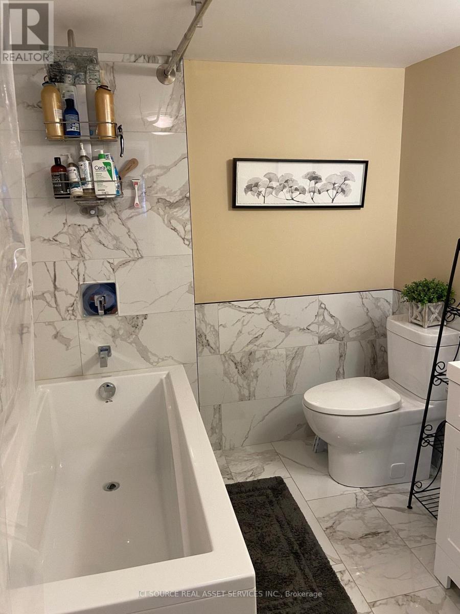 14 Montague Court, Peterborough West (Central), Ontario  K9J 7S1 - Photo 28 - X12331751