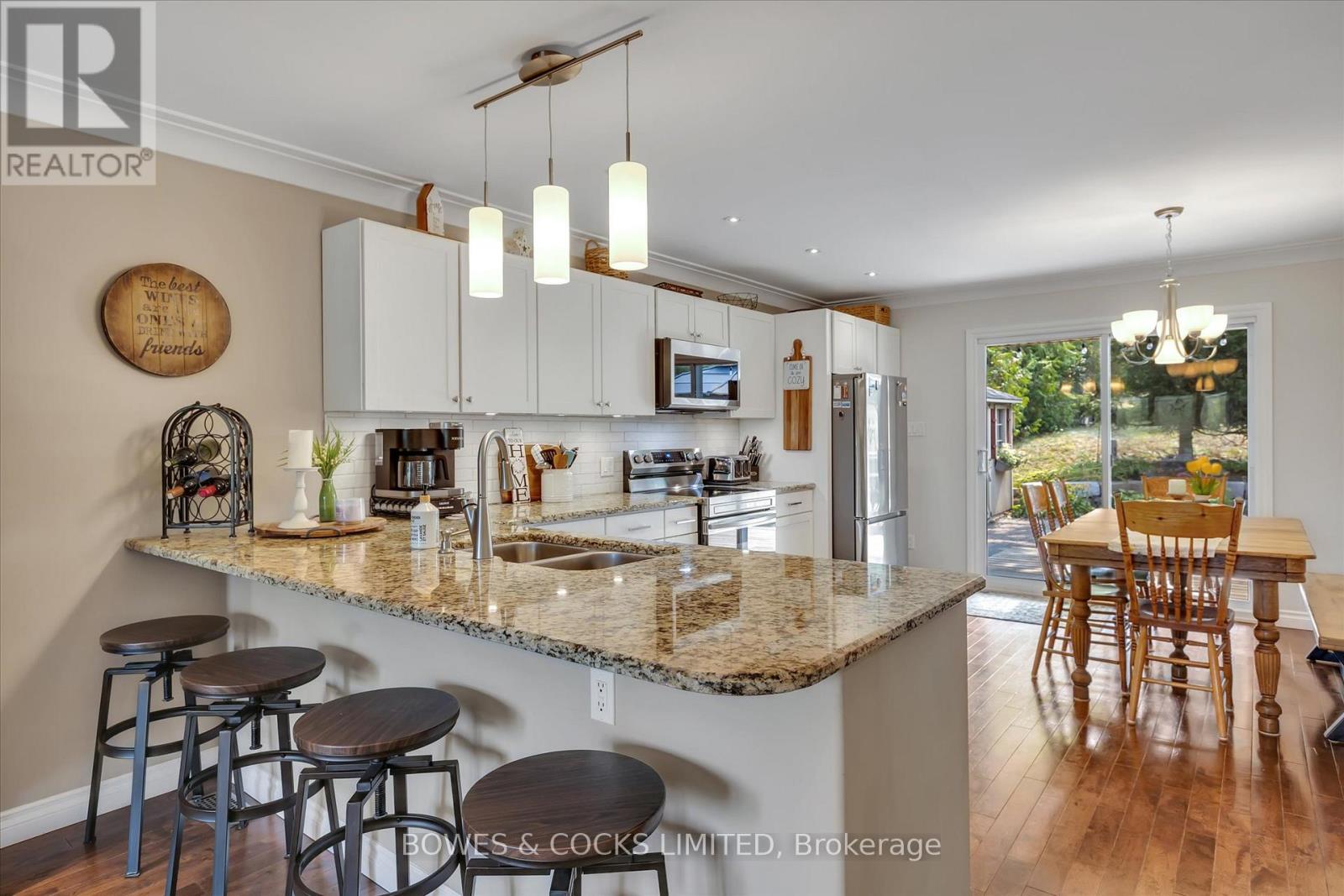 3088 Lakefield Road, Selwyn, Ontario  K9J 6X5 - Photo 10 - X12332368