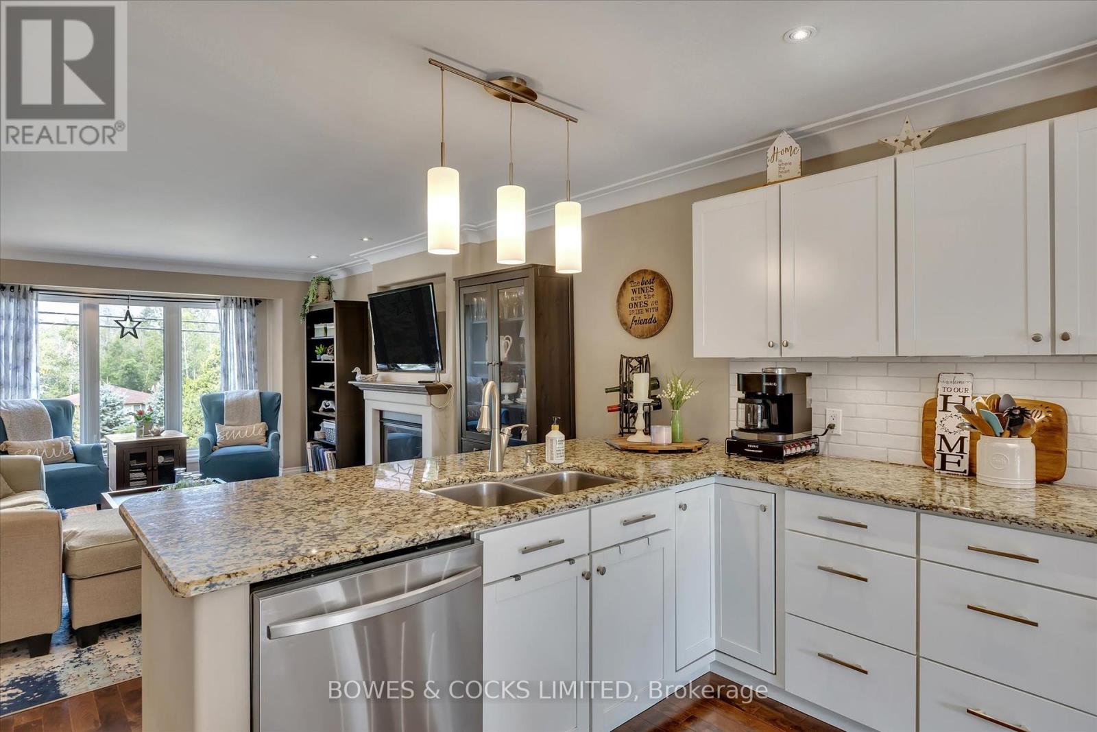 3088 Lakefield Road, Selwyn, Ontario  K9J 6X5 - Photo 15 - X12332368