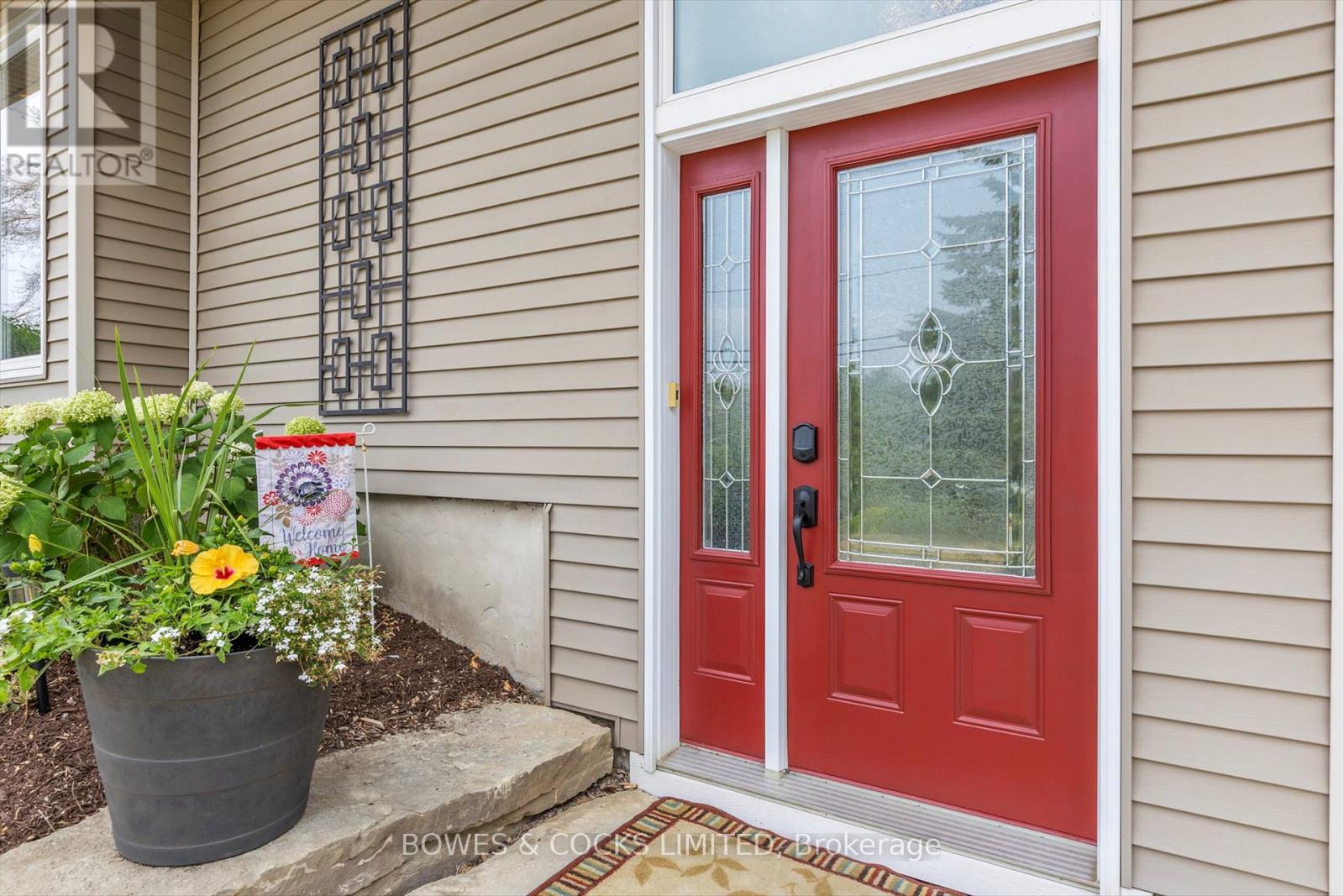3088 Lakefield Road, Selwyn, Ontario  K9J 6X5 - Photo 4 - X12332368