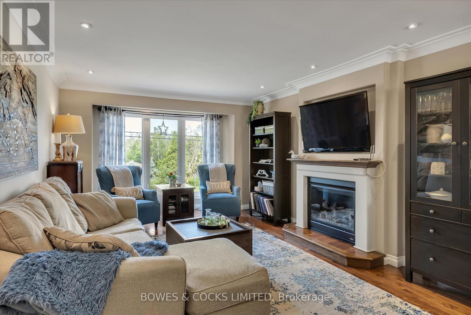 3088 Lakefield Road, Selwyn, Ontario  K9J 6X5 - Photo 6 - X12332368