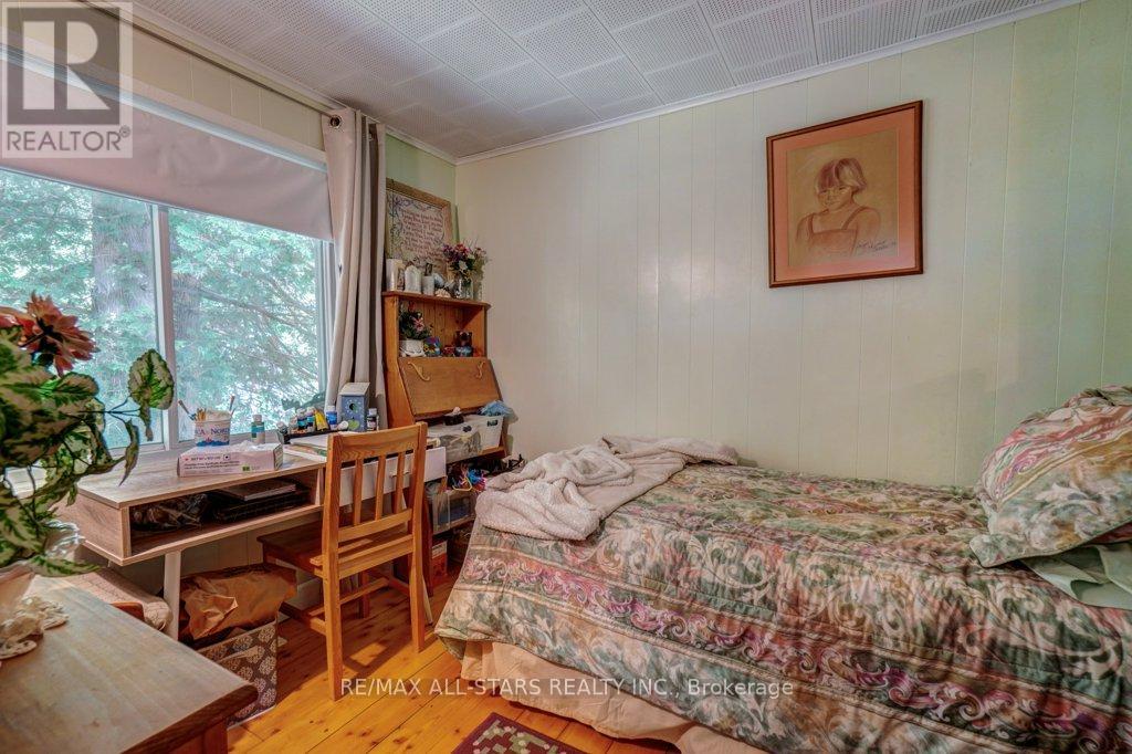 6 Leisure Lane, Kawartha Lakes (Lindsay), Ontario  K9V 4R1 - Photo 14 - X12332599