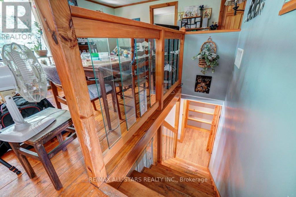 6 Leisure Lane, Kawartha Lakes (Lindsay), Ontario  K9V 4R1 - Photo 15 - X12332599