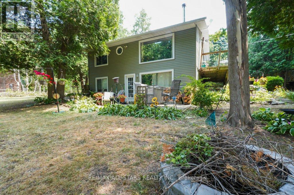 6 Leisure Lane, Kawartha Lakes (Lindsay), Ontario  K9V 4R1 - Photo 28 - X12332599