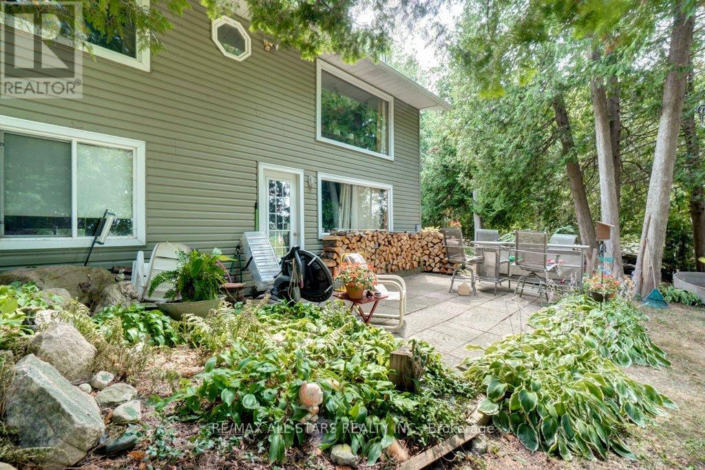 6 Leisure Lane, Kawartha Lakes (Lindsay), Ontario  K9V 4R1 - Photo 29 - X12332599