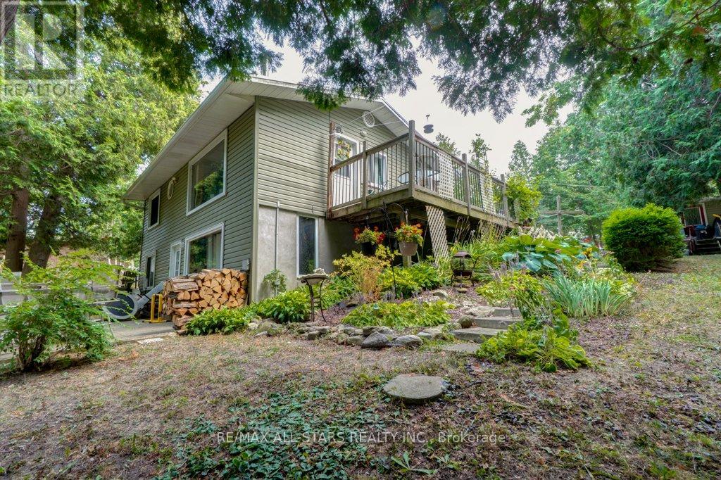 6 Leisure Lane, Kawartha Lakes (Lindsay), Ontario  K9V 4R1 - Photo 3 - X12332599
