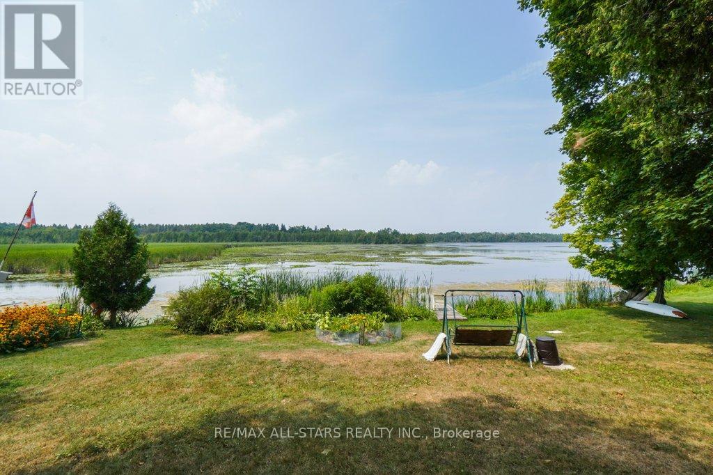 6 Leisure Lane, Kawartha Lakes (Lindsay), Ontario  K9V 4R1 - Photo 35 - X12332599