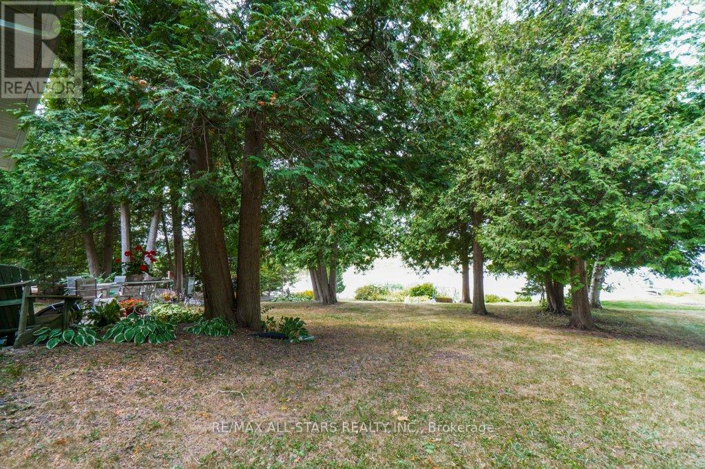 6 Leisure Lane, Kawartha Lakes (Lindsay), Ontario  K9V 4R1 - Photo 6 - X12332599