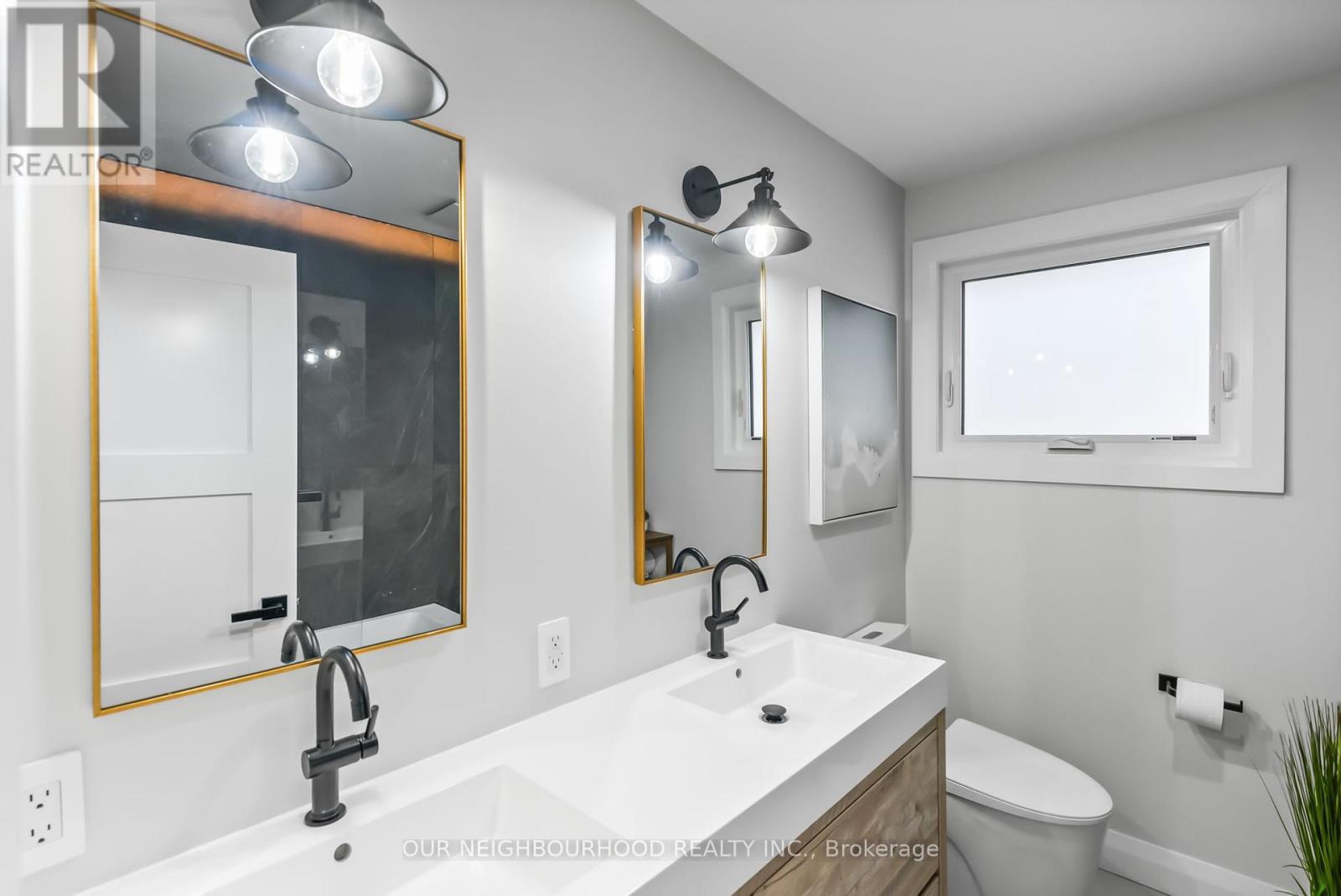 194 Snug Harbour Road, Kawartha Lakes (Lindsay), Ontario  K9V 4R6 - Photo 17 - X12332754