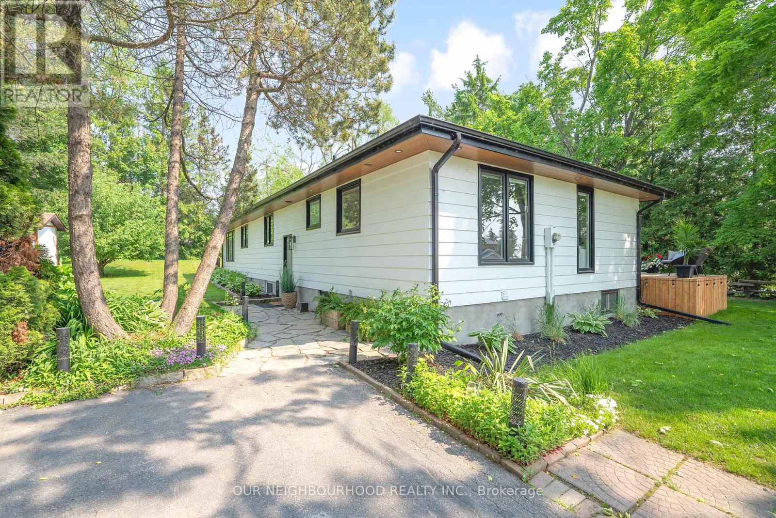 194 Snug Harbour Road, Kawartha Lakes (Lindsay), Ontario  K9V 4R6 - Photo 40 - X12332754