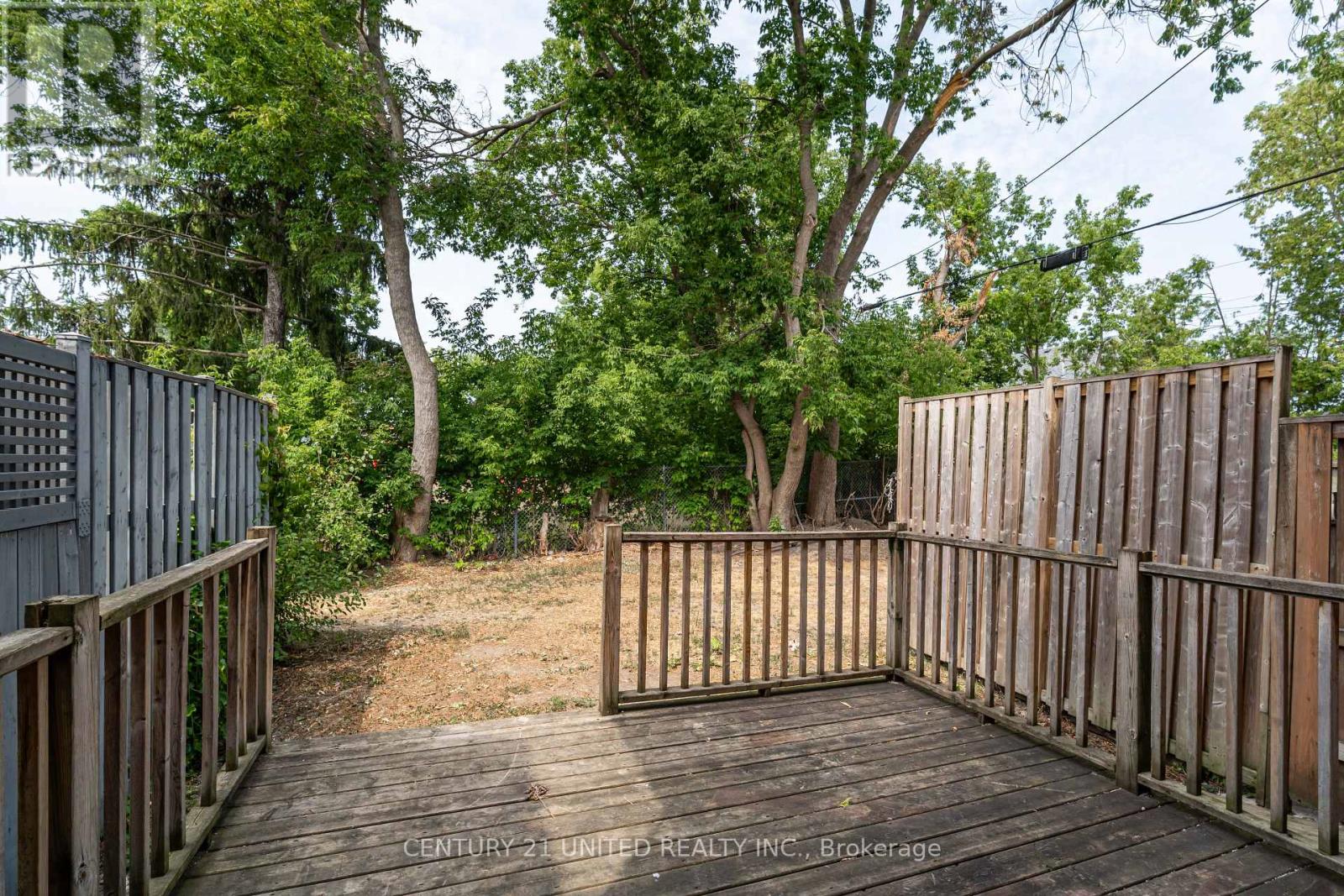 276 Dalhousie Street, Peterborough Central (South), Ontario  K9J 2M4 - Photo 15 - X12332772