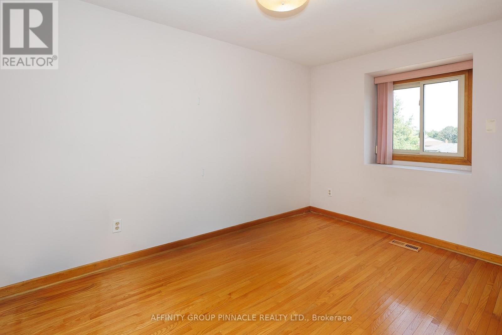 573 Saugeen Crescent, Peterborough South (East), Ontario  K9J 1J9 - Photo 28 - X12333485