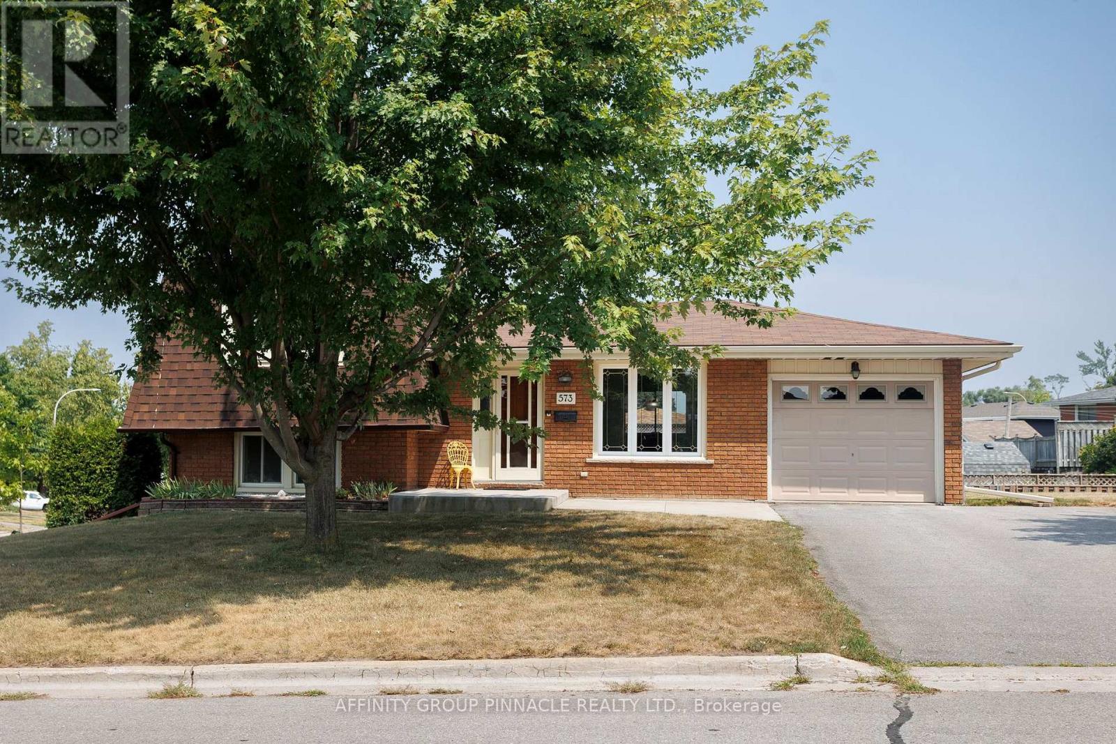 573 Saugeen Crescent, Peterborough South (East), Ontario  K9J 1J9 - Photo 6 - X12333485