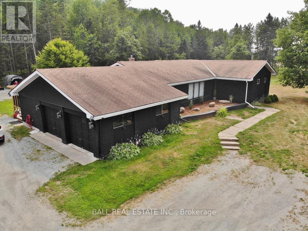 20 Musclow-Greenview Road, Hastings Highlands (Monteagle Ward), Ontario  K0L 1C0 - Photo 4 - X12333531