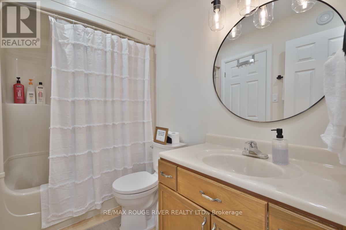 333 Mary Street W, Kawartha Lakes (Lindsay), Ontario  K9V 5X5 - Photo 15 - X12333469