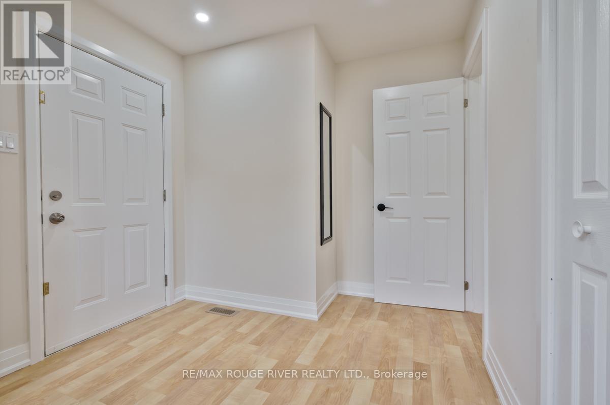 333 Mary Street W, Kawartha Lakes (Lindsay), Ontario  K9V 5X5 - Photo 25 - X12333469