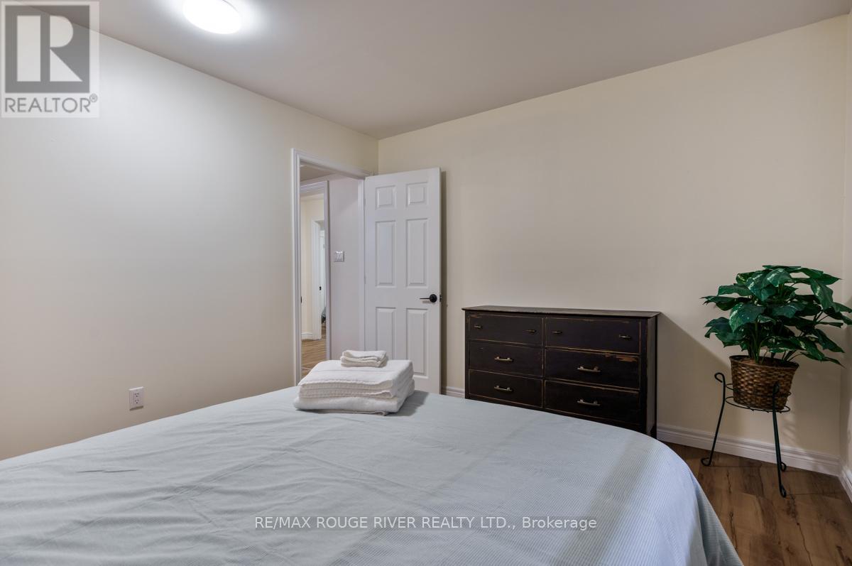 333 Mary Street W, Kawartha Lakes (Lindsay), Ontario  K9V 5X5 - Photo 38 - X12333469