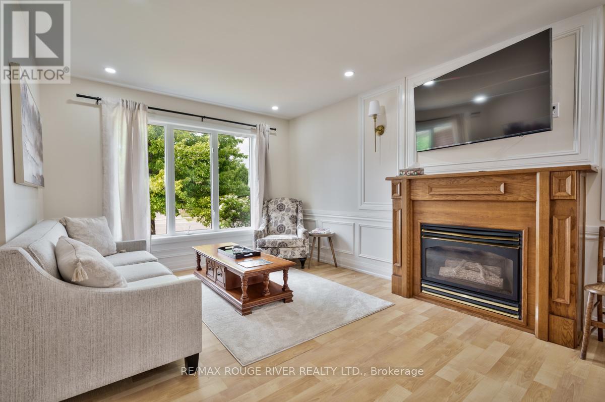 333 Mary Street W, Kawartha Lakes (Lindsay), Ontario  K9V 5X5 - Photo 5 - X12333469
