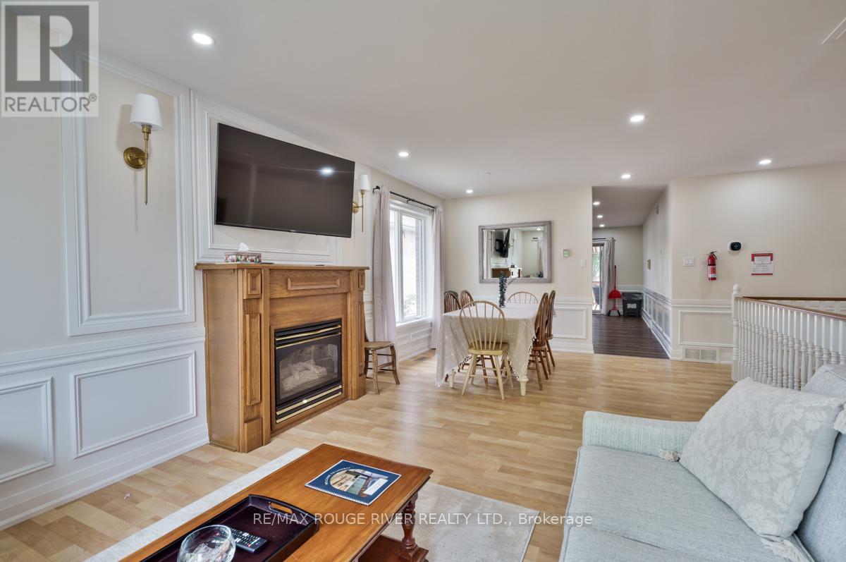 333 Mary Street W, Kawartha Lakes (Lindsay), Ontario  K9V 5X5 - Photo 8 - X12333469